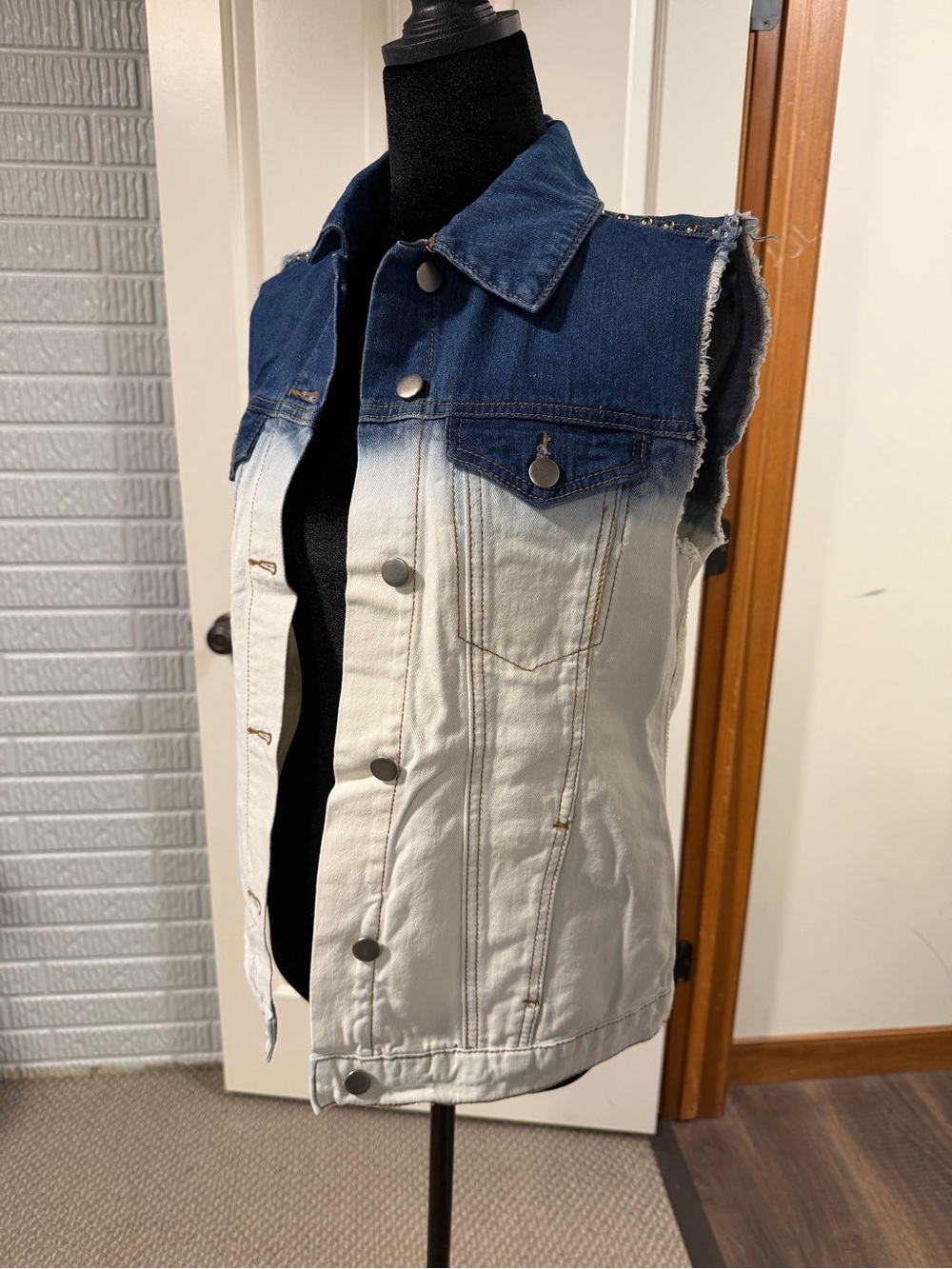 Forever 21 Ombre Denim Vest Small Studded Sleeveless Jean Jacket Y2K